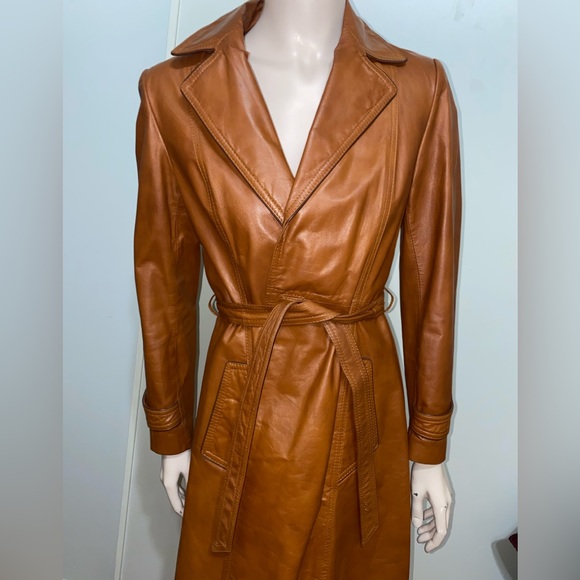 Stunning Leather jacket by Wilsons Suede & Leather in size 10 - Picture 5 of 11
